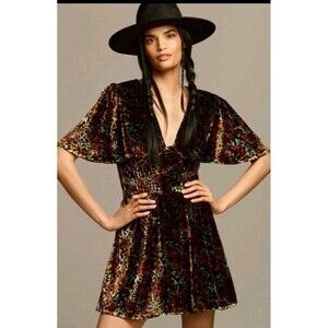 By Anthropologie Short Sleeve Velvet Animal Print Mini Dress Womens Size M $188